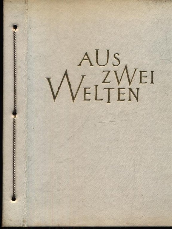 Aus zwei welten