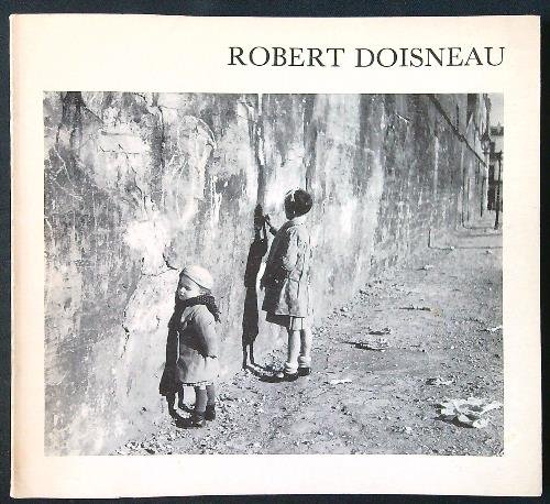 Robert Doisneau. Paris, les passants qui passent