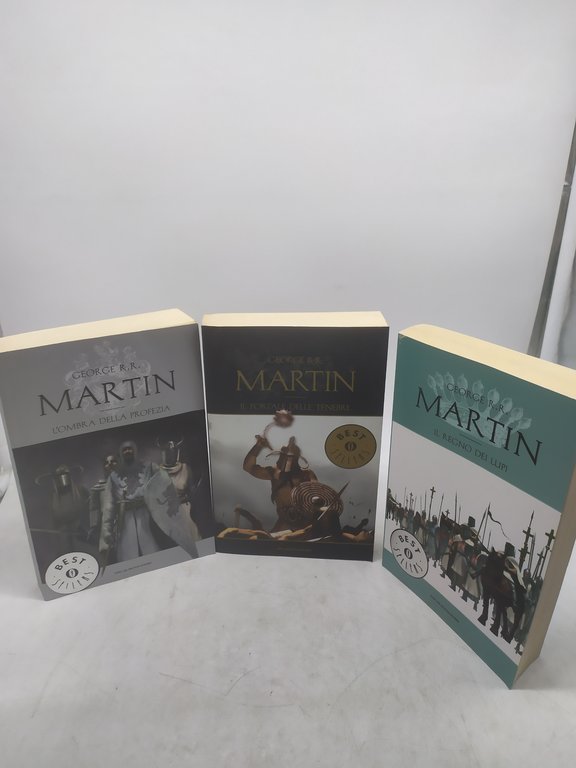 9 volumi george r.r. martin oscar mondadori