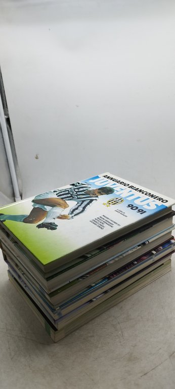 annuario bianconero 1982-83-89-90-91-92-93-94-95 6 volumi