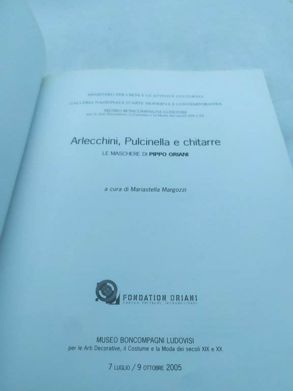 arlecchini pulcinella e chitarre le maschere di pippo oriani