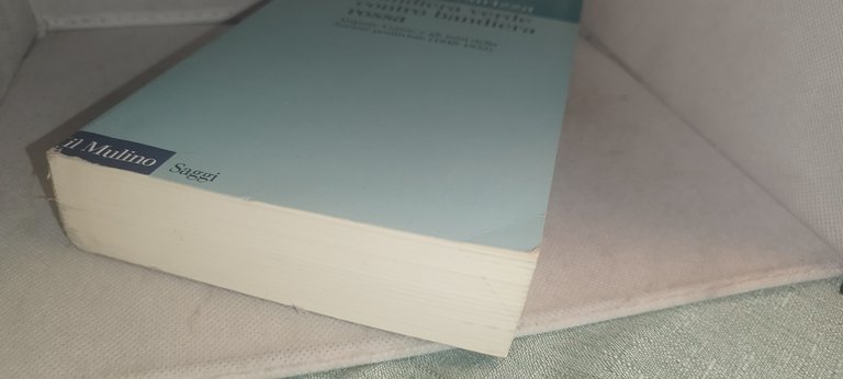 bandiera verde contro bandiera rossa | Immagine Gallery 6