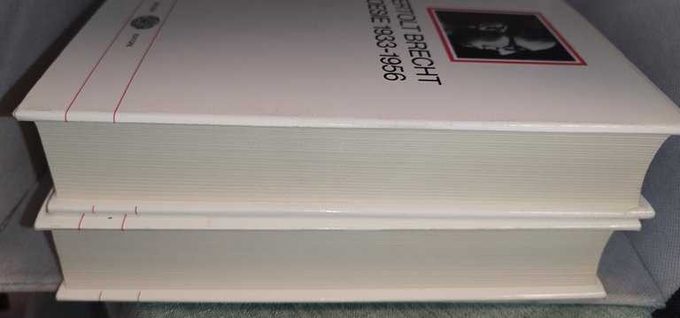 bertol breht poesie 1918-1933 /1933-1956 2 volumi einaudi i miillenni