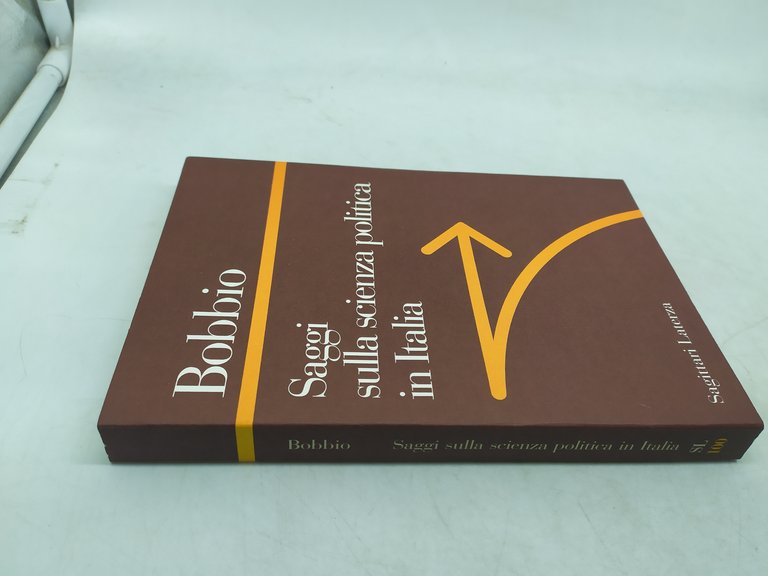 bobbio saggi sulla scienza politica in italia sagittari laterza