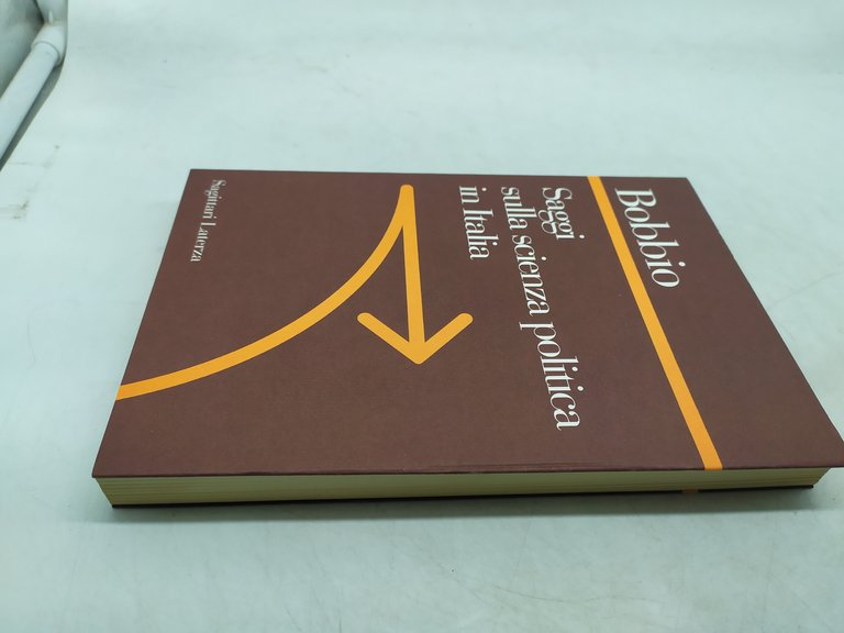 bobbio saggi sulla scienza politica in italia sagittari laterza