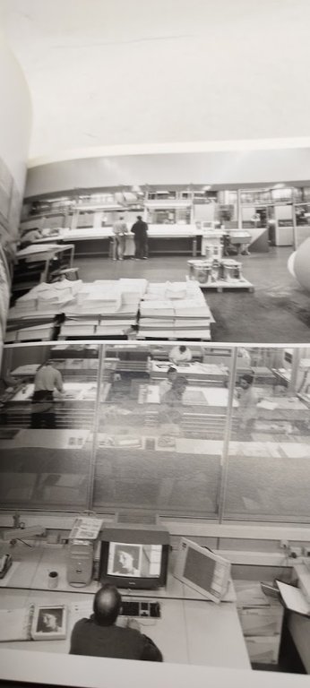 cinisello balsamo dodici racconti di gianni berengo gardin