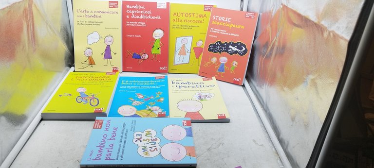 cresdcere un bambino felice 25 volumi mondadori