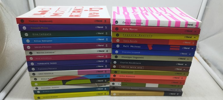 di versi corrieriere della sera 30 volumi