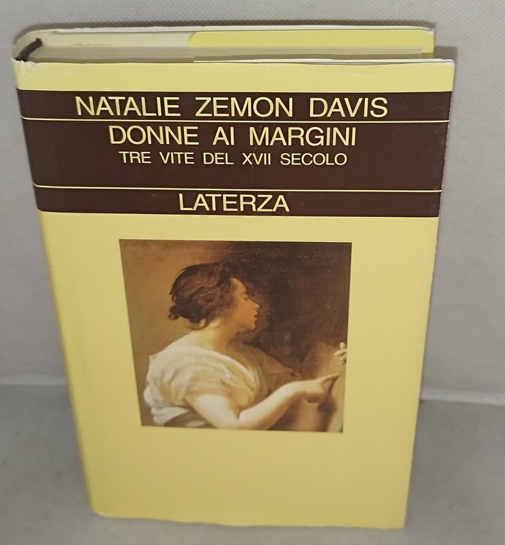 donne ai margini tre vite del XVII secolo laterza | Immagine Gallery 2