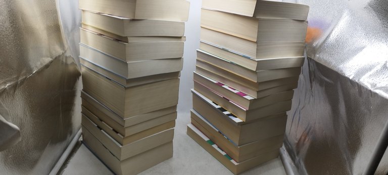 due mila autori vari la biblioteca di repubblica l'espresso