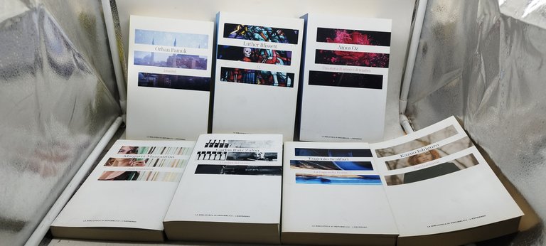 due mila autori vari la biblioteca di repubblica l'espresso