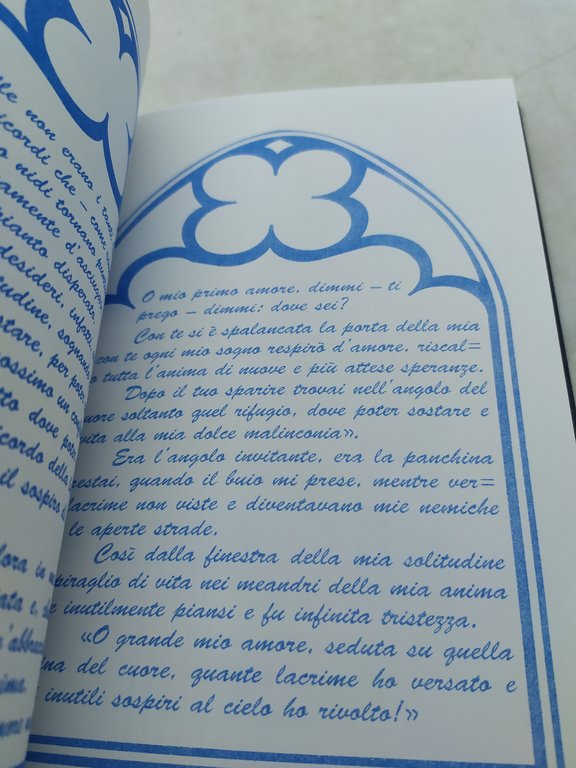...e ancora il cuore alla nostalgia s'inchina poetica confidenziale di …