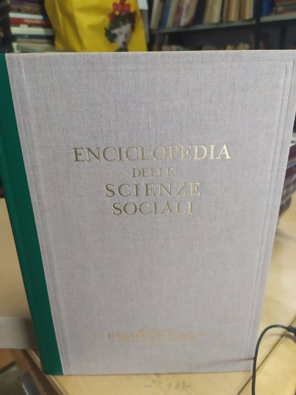 enciclopedia delle scienze sociali treccani 9 volumi