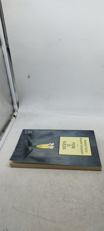 fiori di svezia teseo editore