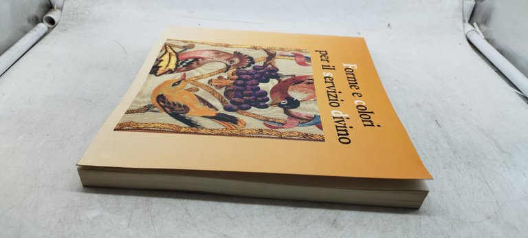 forme e colori per il servizio divino