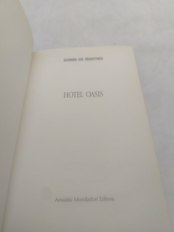 gianni de martino hotel oasis mondadori 1988