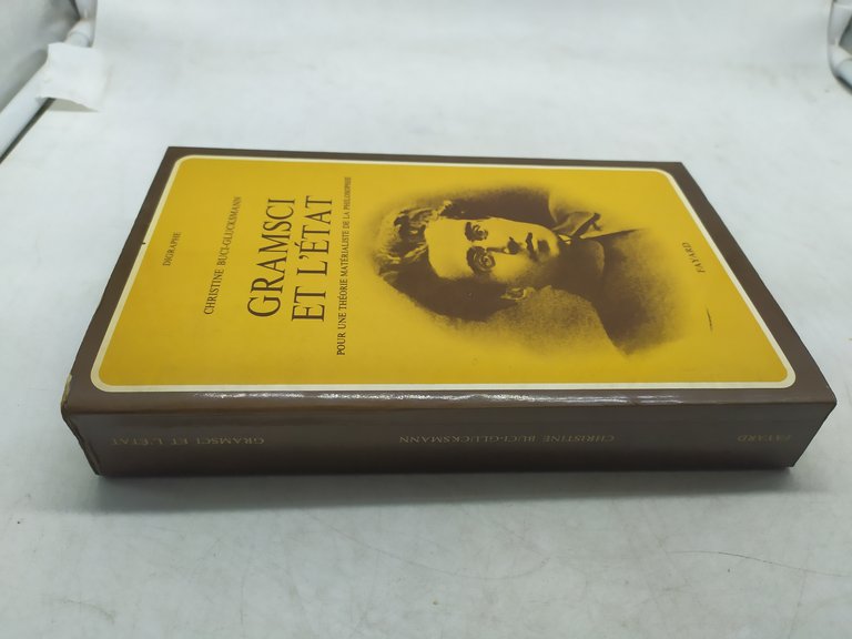 gramsci et l'ètat pour une theorie materialiste de la philosophie