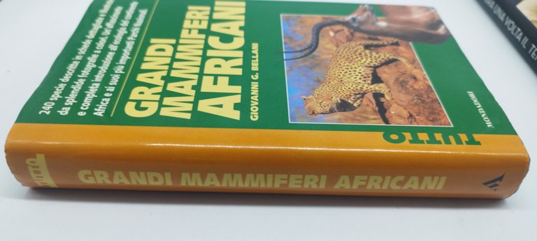 grandi mammiferi africani tutto mondadori