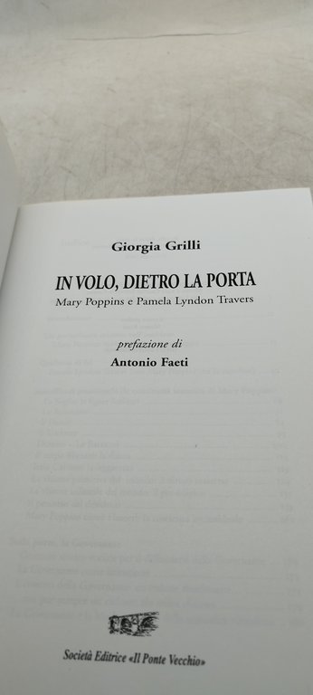 in volo dietro la porta mary poppins e pamela lyndon …