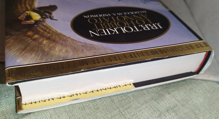 j.r.r tolkien lo hobbit annotato da douglas a anderson bompiani | Immagine Gallery 6