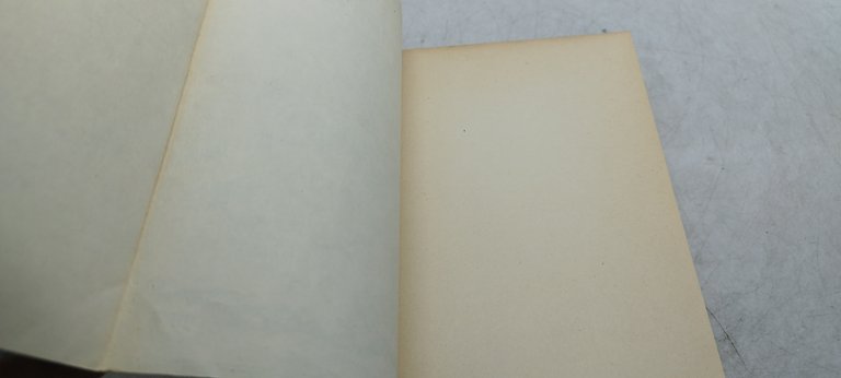 j.r.r. tolkien lo hobbit biblioteca adelphi 47