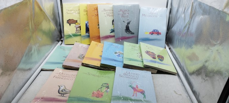 la biblioteca dei ragazzi centauria 80 volumi sigillati