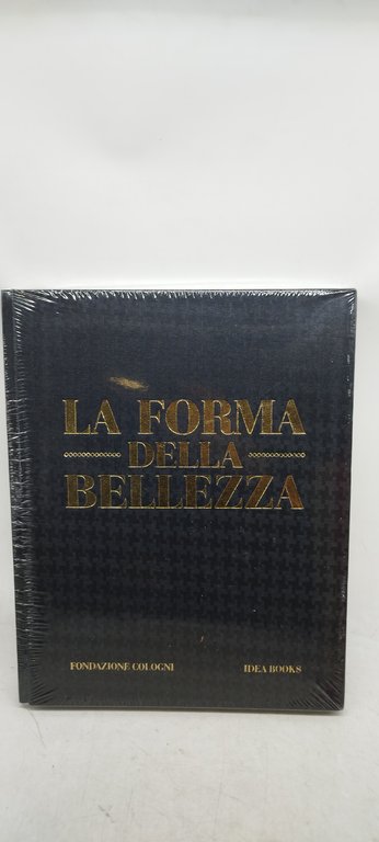 la forma della bellezza idea books chiuso ancora nel cellophane | Immagine Gallery 1