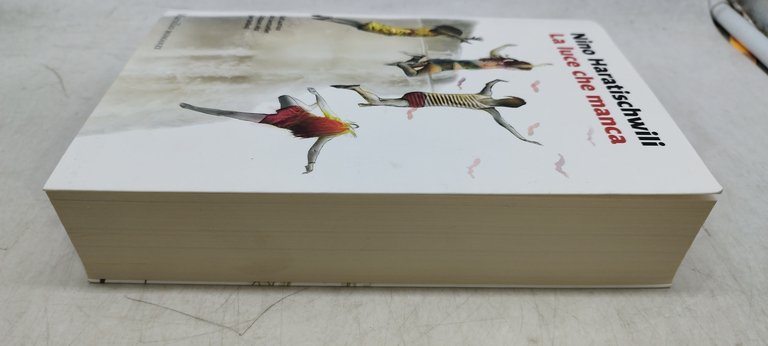 la luce che manca nino haratischwili