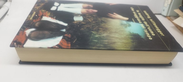 la moglie dell'euomo che viaggiava nel tempo firma autore