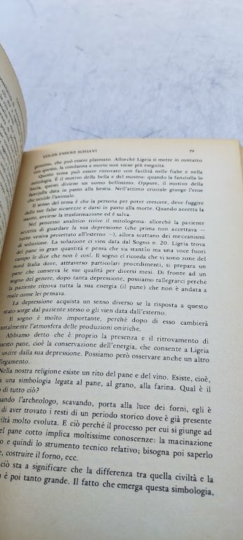 la scala che scende nell'acqua storia di una terapia analitica
