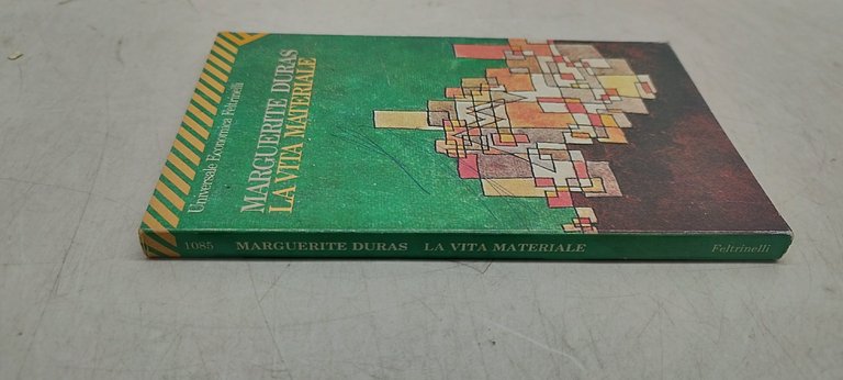 la vita materiale marguerite duras