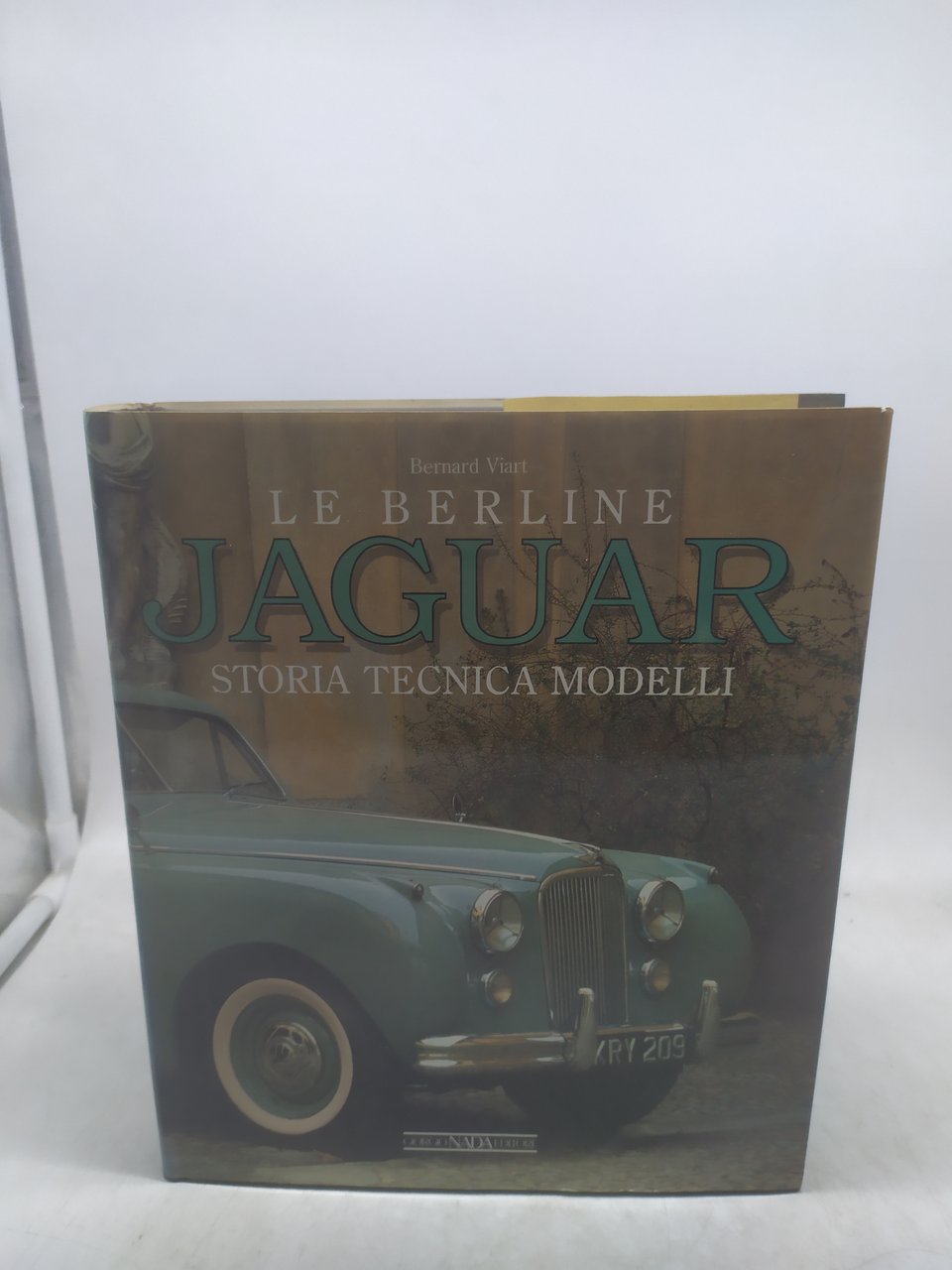 le berline jaguar storia tecnica modelli bernard viart