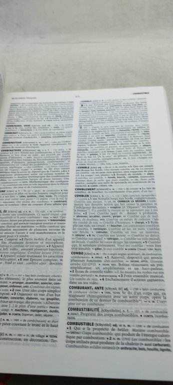 le petit robert dictionnaire alphabetique et analogique de la langue …