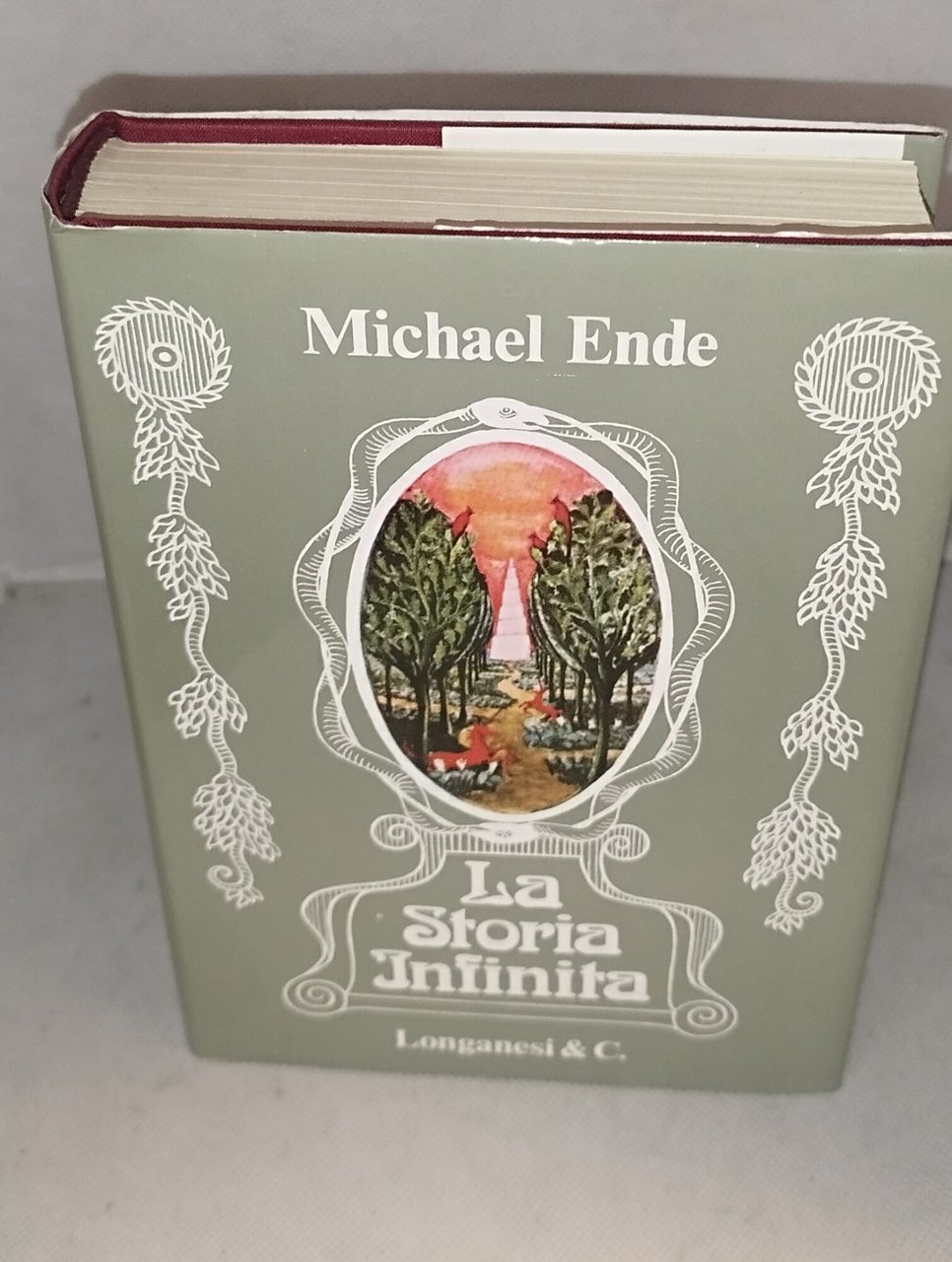 michael end la storia infinita longanesi | Immagine principale
