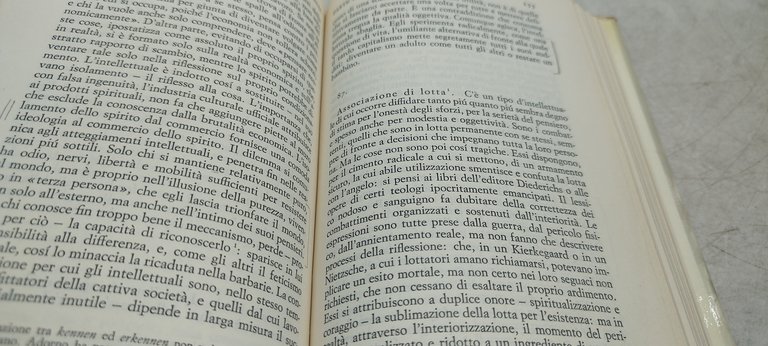 minima moralia meditazioni della vita offesa einaudi