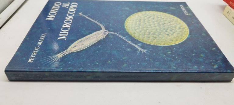 mondo al microscopio