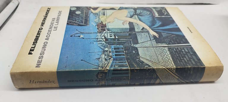 nessuno accendeva le lampade einaudi