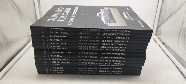 oliviero toscani lezioni di fotografia lotto 15 volumi corriere gazzetta