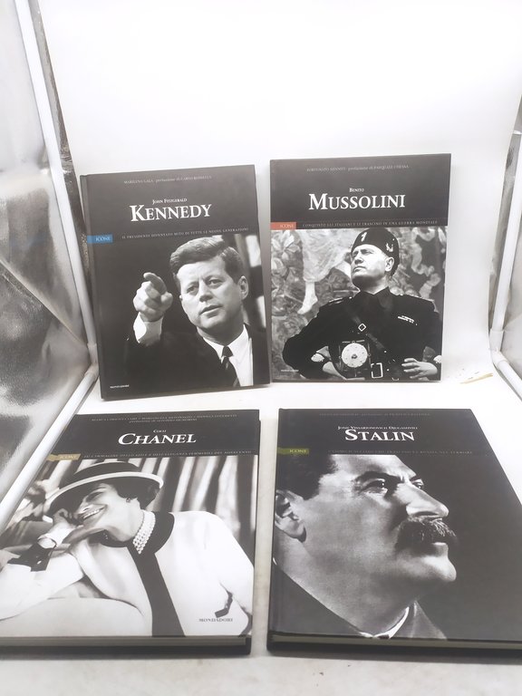 panorama icone 14 volumi mondadori