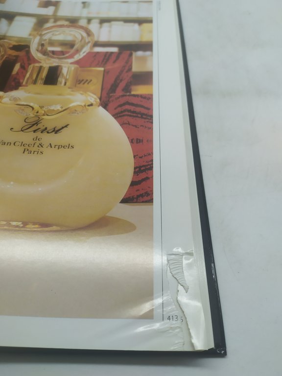 Perfumeries:The Best Shops - Monographic Books Collection, 2 Volumi