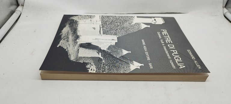 pietre di puglia dolmen trulli e insediamenti rupestri