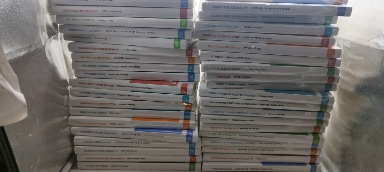 scoprire la scienza hachette 40 volumi nuovi sigillati