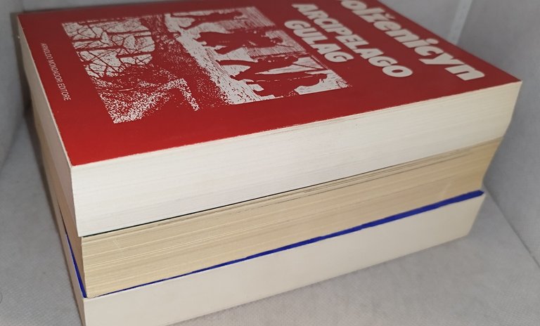 solzenicyn arcipelago gulag 3 volumi | Immagine Gallery 2