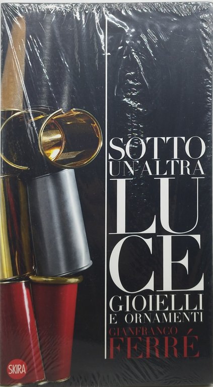 sotto un'altra luce gioielli e ornamenti chiuso ancora | Immagine Gallery 1