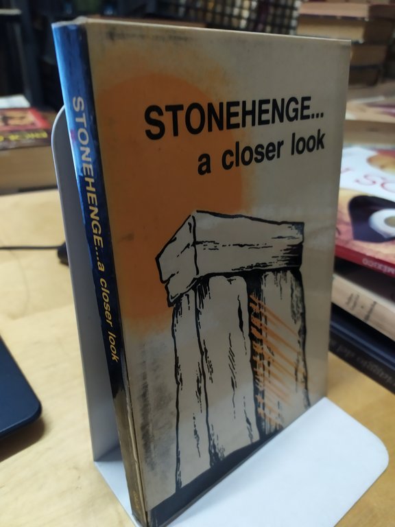 stonehenge...a closer look gaunt