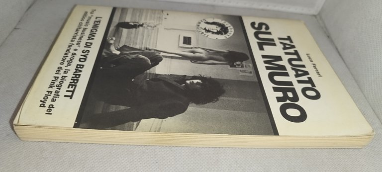 tatuato sul muro luca ferrari | Immagine Gallery 4