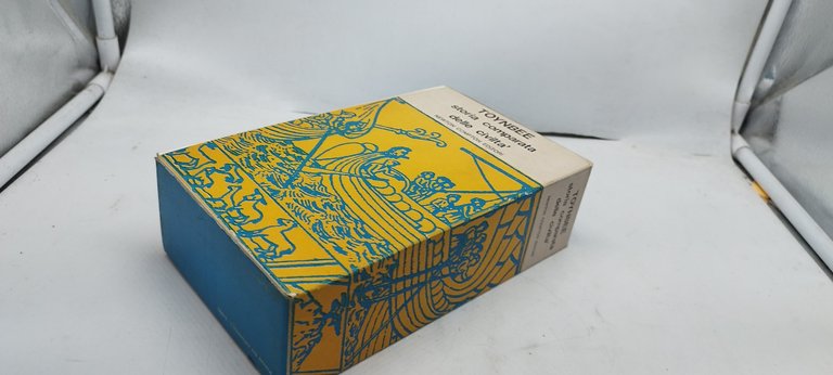 tonynbee storia comparata delle civiltà 3 volumi