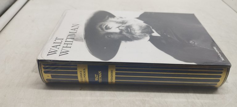walt whitman i classici della poesia mondadori chiuso ancora