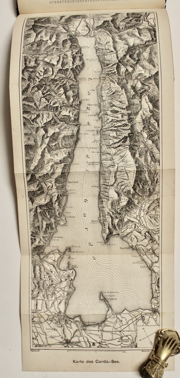 Der Gardasee, Gardone-Riviera, und die Eisenbahn Mori-Arco-Riva. (con) Salzburg nebst …