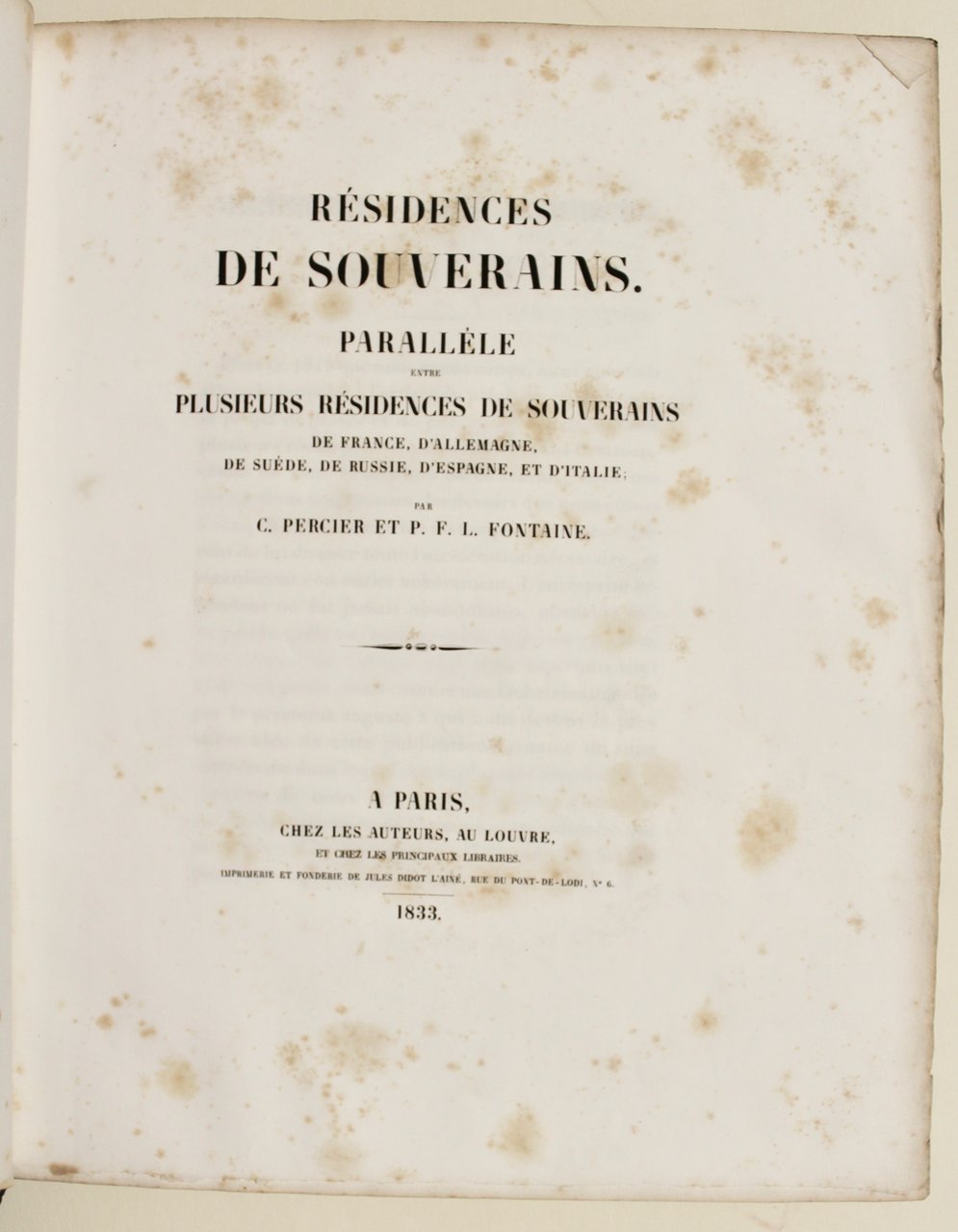 Residences de Souverains. Parallele entre plusieurs residences de souverains de …